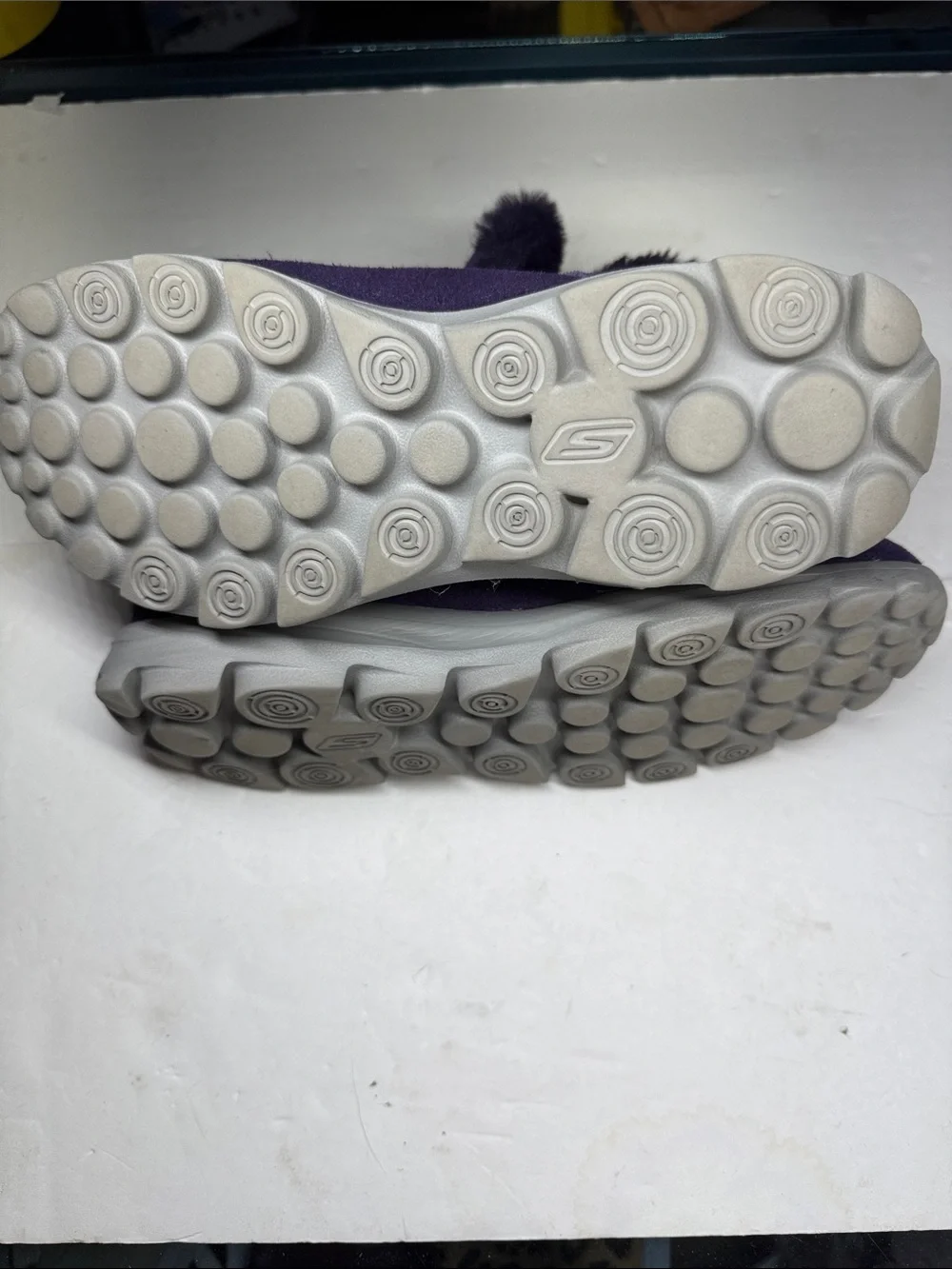 Skechers on-the-go Purple leather Suede Plush-Lined Winter Boots 8.5 slip on